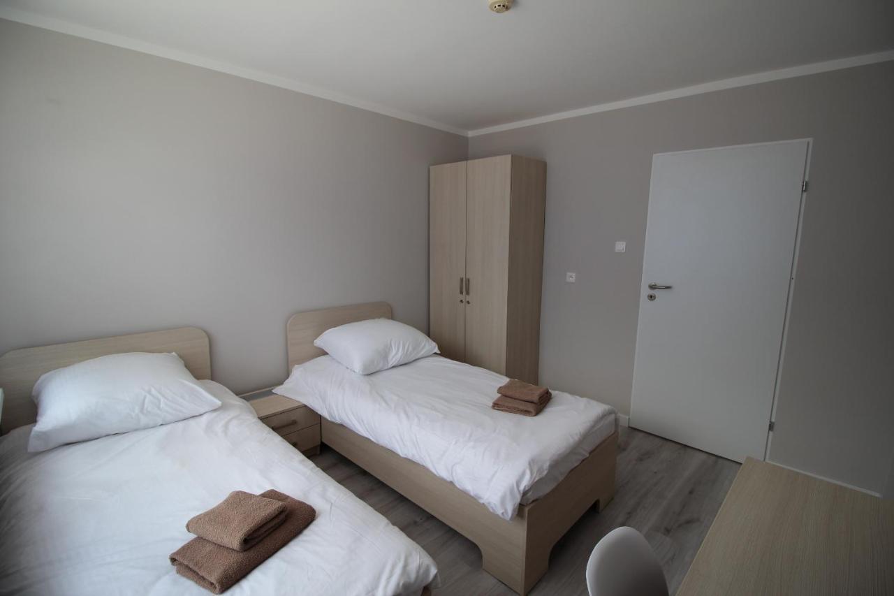 Pod Kominem Pokoje I Apartamenty Brzezie  Exterior photo
