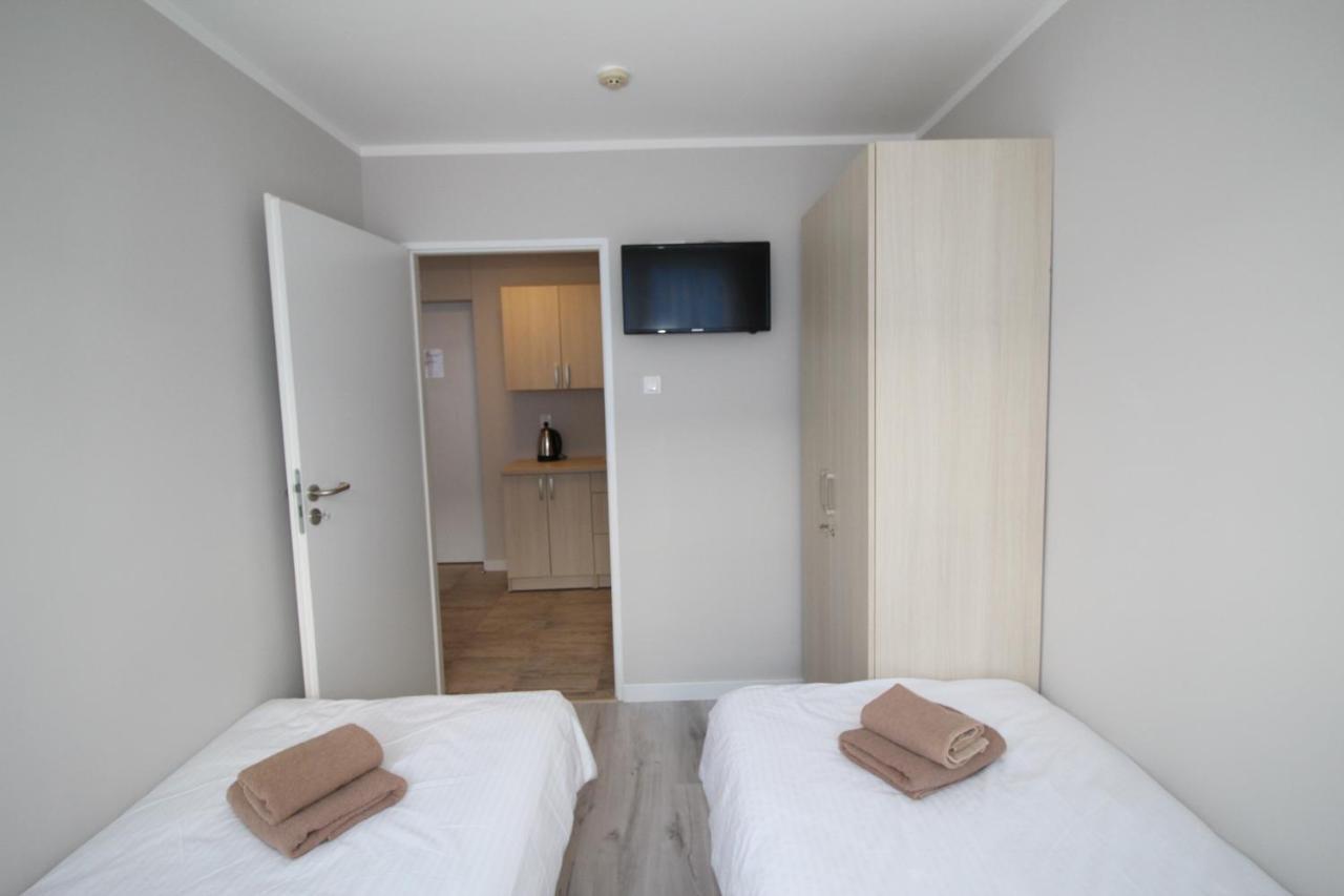 Pod Kominem Pokoje I Apartamenty Brzezie  Exterior photo
